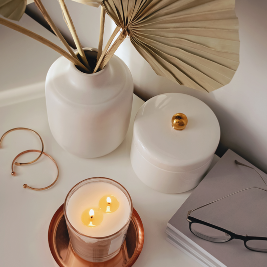 WHAT QUALITIES DEFINE A "LUXURY CANDLE"?